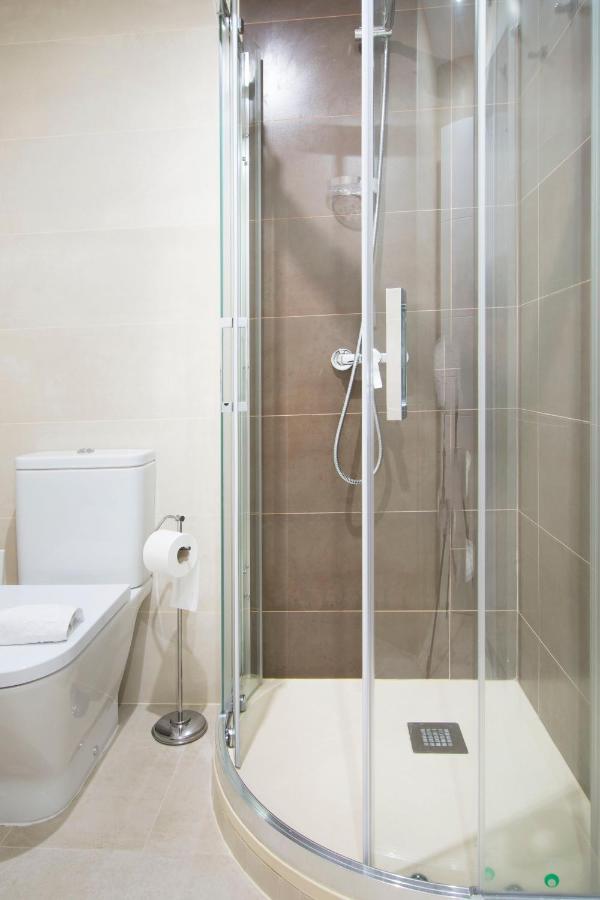Cruz Apartment Madrid Exterior photo